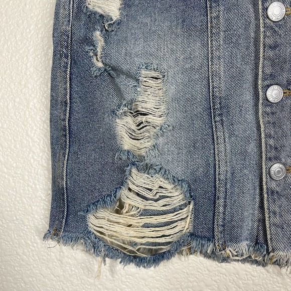 🔴 5 for $25! Free People Denim Mini Skirt Distressed Button Front Size 2 - Picture 6 of 11